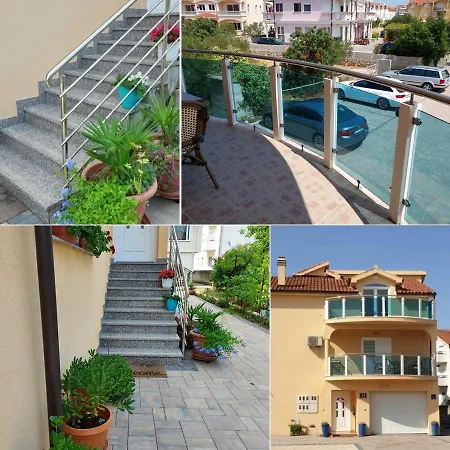 Myvodice Apartment